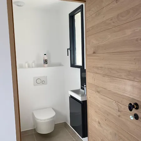 La Perle Rose Standing 5 Etoiles Avec Piscine Jacuzzi Et Superbe Vue * Aigues-Mortes
