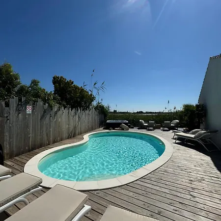 La Perle Rose Standing 5 Etoiles Avec Piscine Jacuzzi Et Superbe Vue * Aigues-Mortes