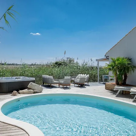 La Perle Rose Standing 5 Etoiles Avec Piscine Jacuzzi Et Superbe Vue *