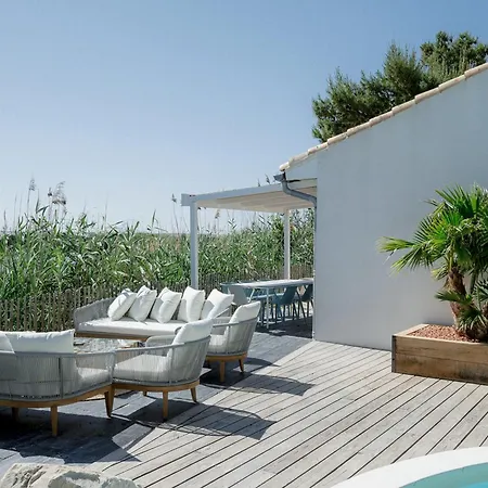 La Perle Rose Standing 5 Etoiles Avec Piscine Jacuzzi Et Superbe Vue Villa Aigues-Mortes