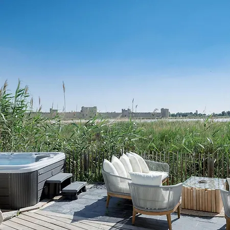 La Perle Rose Standing 5 Etoiles Avec Piscine Jacuzzi Et Superbe Vue Villa *