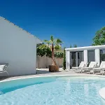 La Perle Rose Standing 5 étoiles Avec Piscine Jacuzzi Et Superbe Vue * Aigues-Mortes