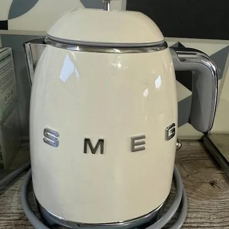 Villa La Perle Rose Standing 5 Etoiles Avec Piscine Jacuzzi Et Superbe Vue Aigues-Mortes