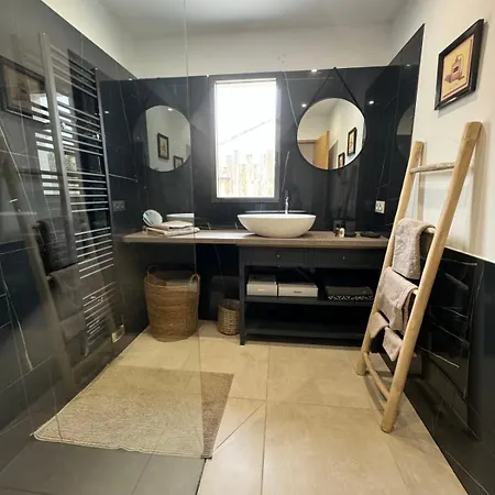 La Perle Rose Standing 5 Etoiles Avec Piscine Jacuzzi Et Superbe Vue *