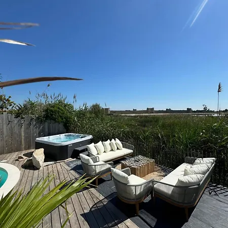 La Perle Rose Standing 5 Etoiles Avec Piscine Jacuzzi Et Superbe Vue *