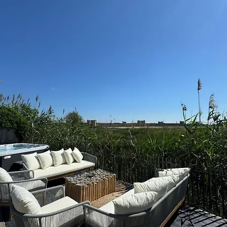 La Perle Rose Standing 5 Etoiles Avec Piscine Jacuzzi Et Superbe Vue *