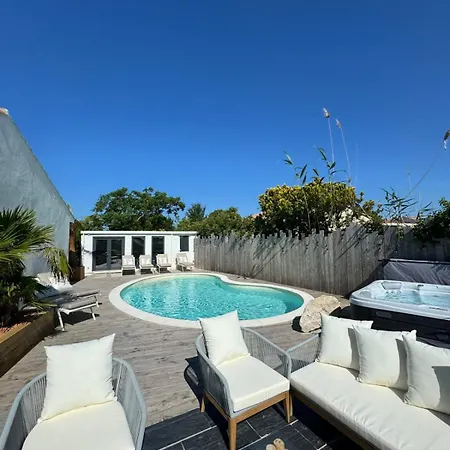 La Perle Rose Standing 5 Etoiles Avec Piscine Jacuzzi Et Superbe Vue