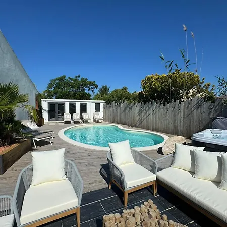 Вилла La Perle Rose Standing 5 Etoiles Avec Piscine Jacuzzi Et Superbe Vue *