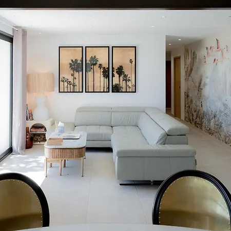 La Perle Rose Standing 5 Etoiles Avec Piscine Jacuzzi Et Superbe Vue Villa