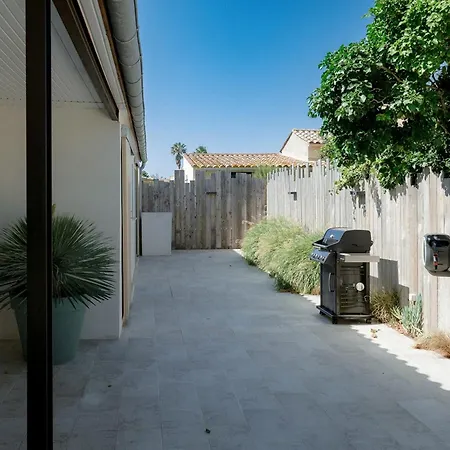Villa La Perle Rose Standing 5 Etoiles Avec Piscine Jacuzzi Et Superbe Vue *