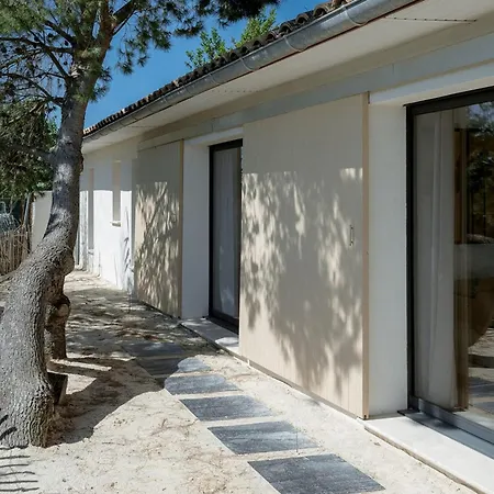 La Perle Rose Standing 5 Etoiles Avec Piscine Jacuzzi Et Superbe Vue * Aigues-Mortes