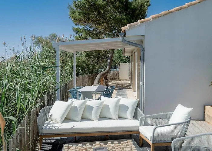 La Perle Rose Standing 5 Etoiles Avec Piscine Jacuzzi Et Superbe Vue * Aigues-Mortes